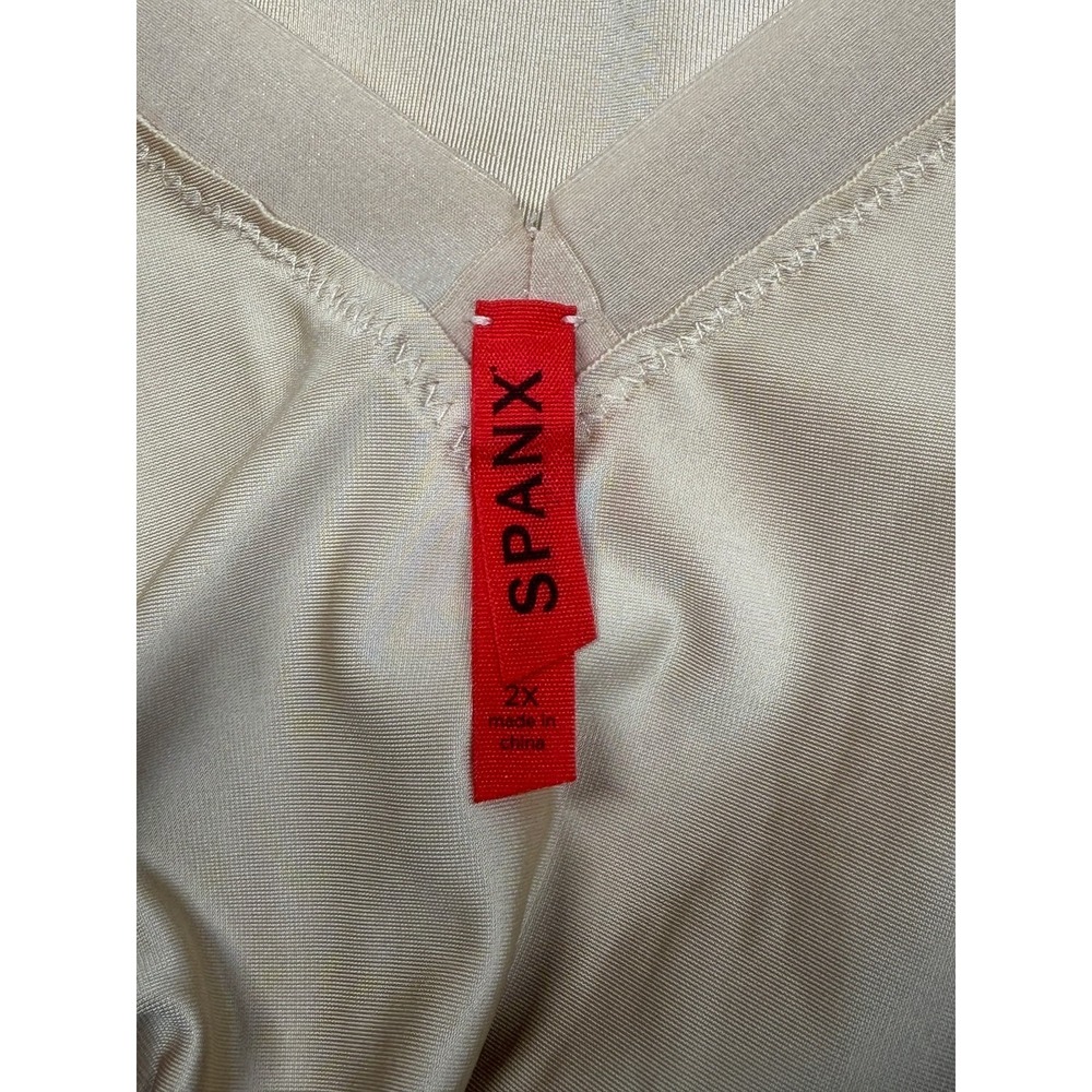 Spanx Top Womens 2X Tan Sleeveless Simplicity Tank V-Neck Stretch Slim Shapewear - Picture 6 of 10